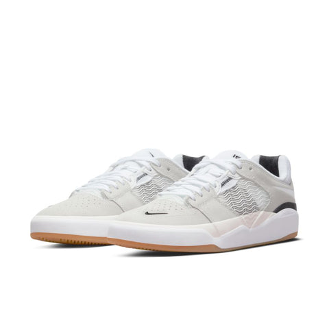 Ishod Wair Pro Skate Shoe (White/Black)